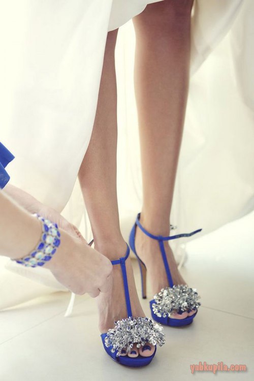 Зачем невесте на свадьбе что-то синее?