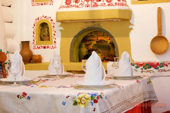 Настоящие национальные традиции в ресторане украинской кухни