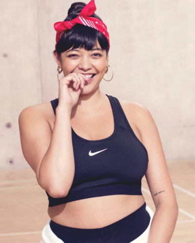 Спортивная одежда для полных девушек от Nike