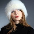Ценное приобретение для холодной осени и зимы – шапка из меха